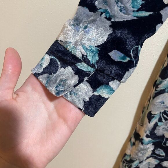 No. 6 Store Size 1=S Navy Velvet Floral Mock Neck Long Sleeve Midi Dress - Picture 12 of 14